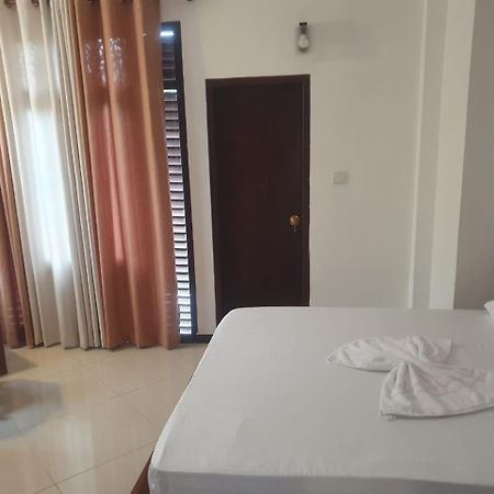 Ravi Place Unawatuna Εξωτερικό φωτογραφία